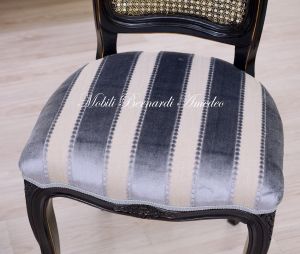 SE09 SN Parisian Chair Lacquered Black Worn Upholstered Seat 05